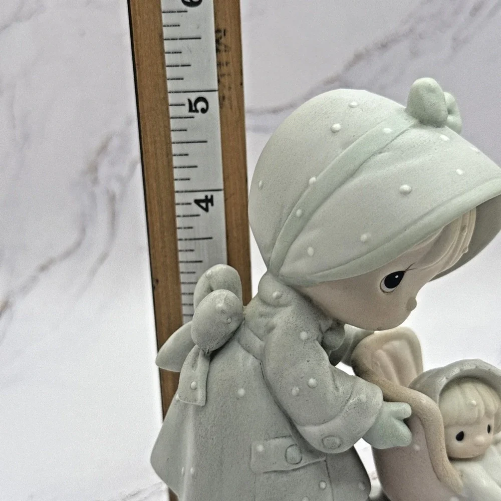 Precious Moments January Calendar Girl Winter Doll‎ In Sleigh Sled 1987 NEW